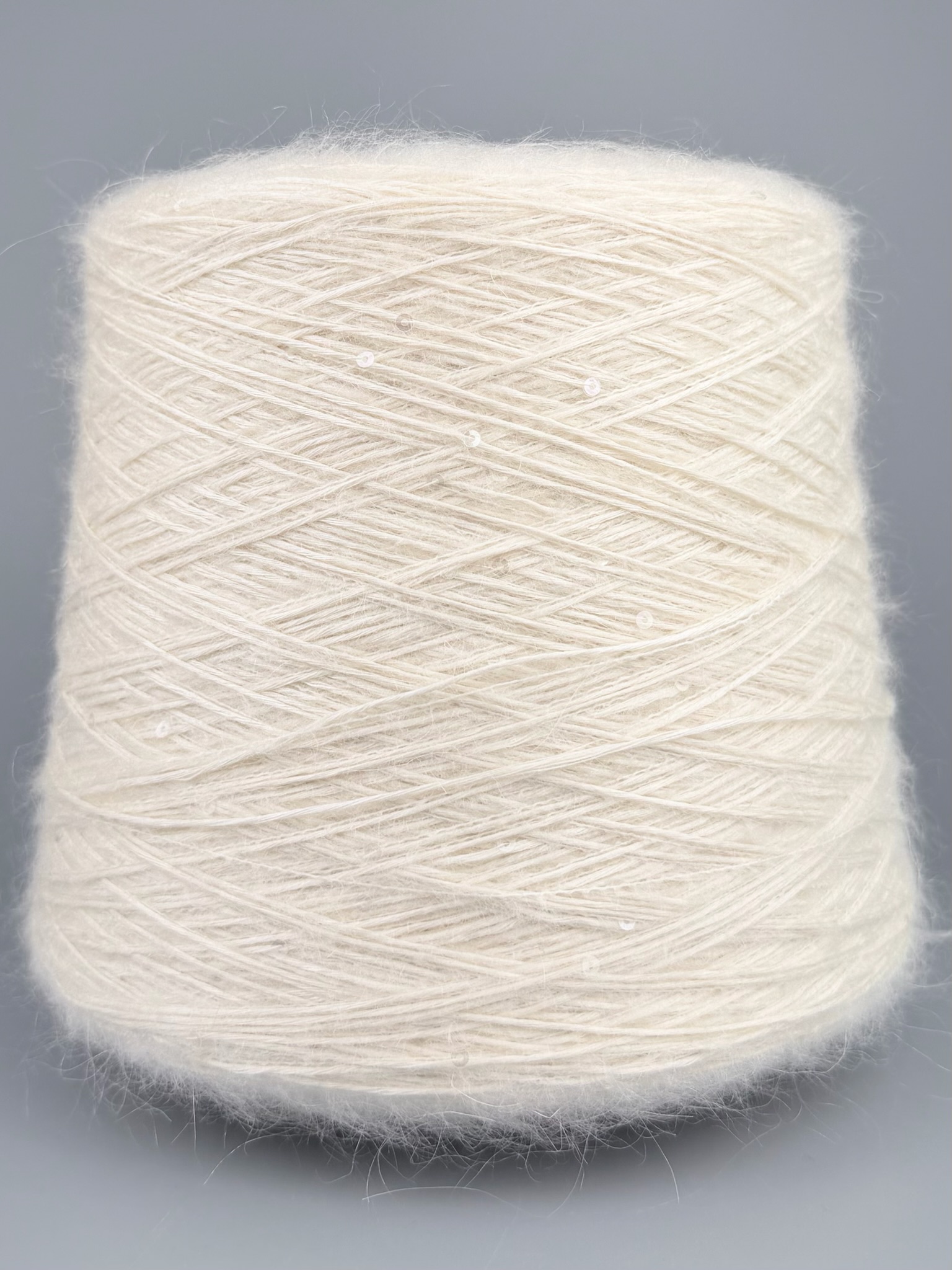 Art. Platino 250 m / 100 g – Fil d’exception en superkid mohair et soie avec paillettes col. Blanc naturel / écru photo 2